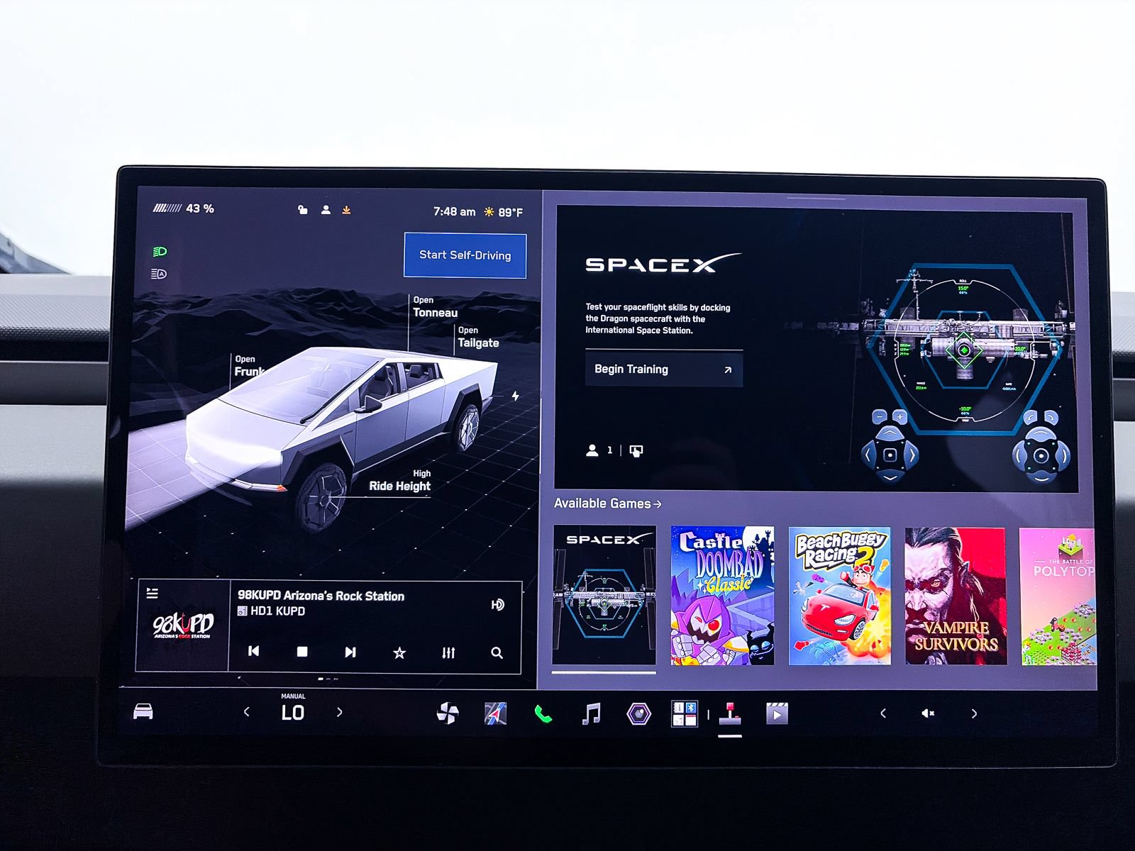 Used 2024 Tesla Cybertruck AWD Crew Cab image 8