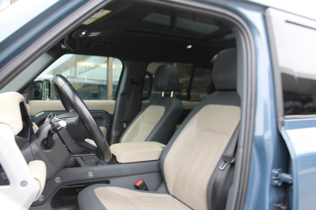 Used 2022 Land Rover Defender 110 X-Dynamic SE image 5