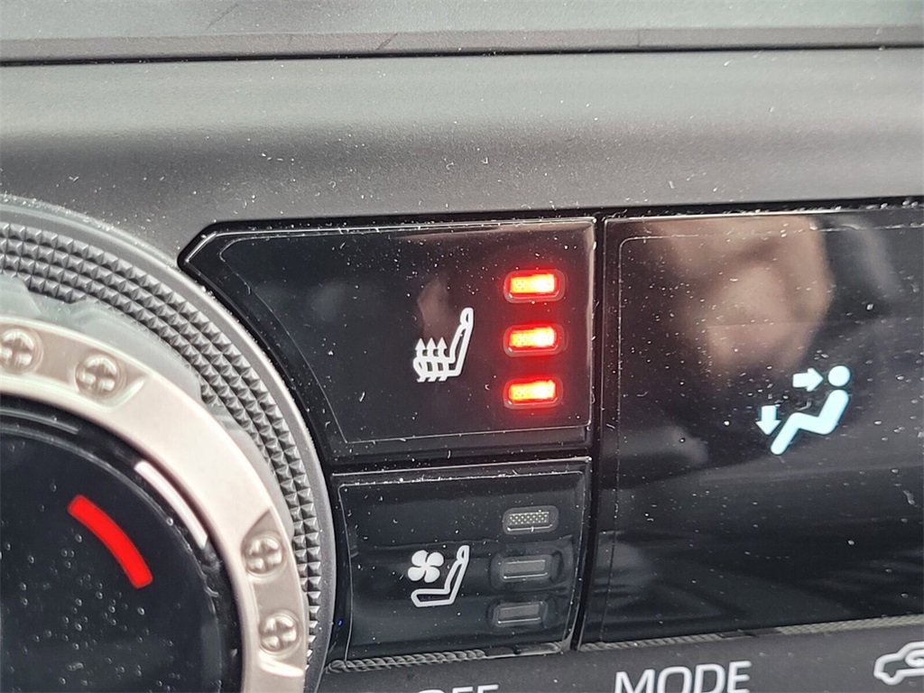 Used 2025 Toyota Tacoma TRD Off-Road image 19