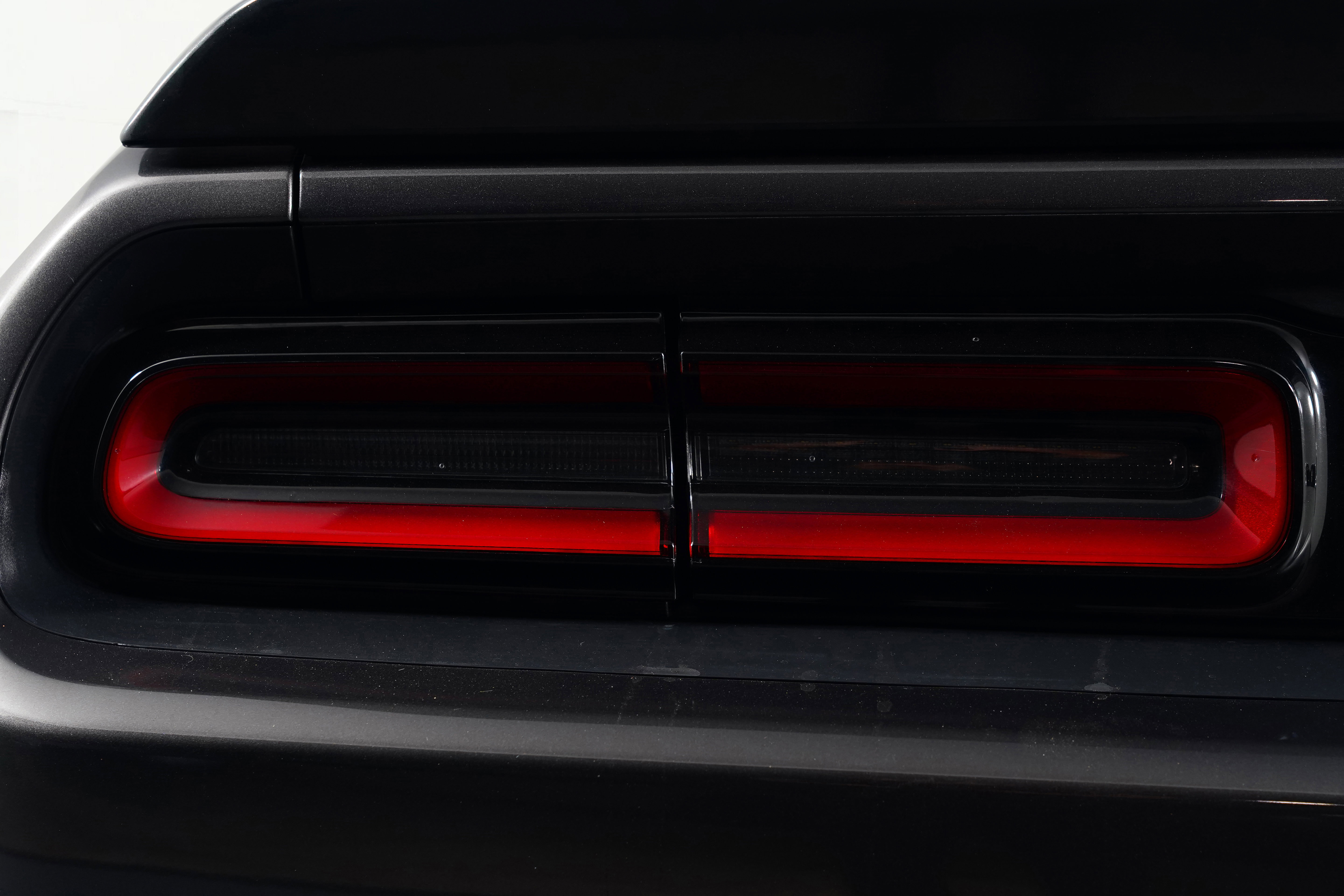 Used 2016 Dodge Challenger SRT Hellcat image 14