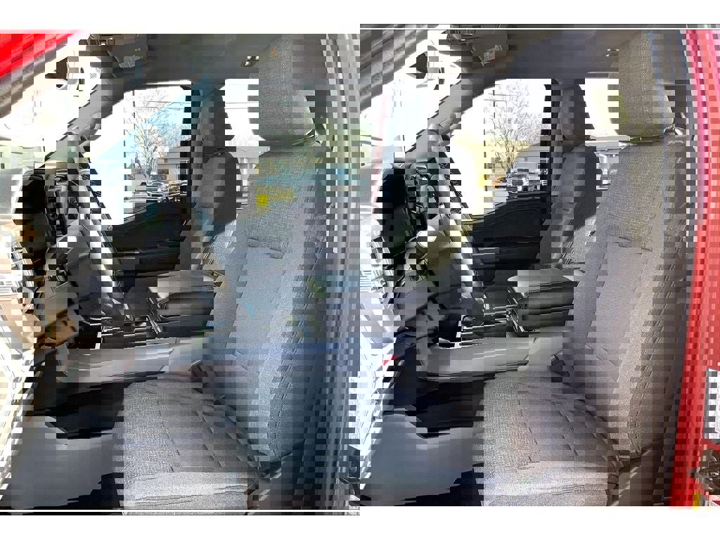 Used 2024 Ford F150 XLT w/ Equipment Group 303A High image 26