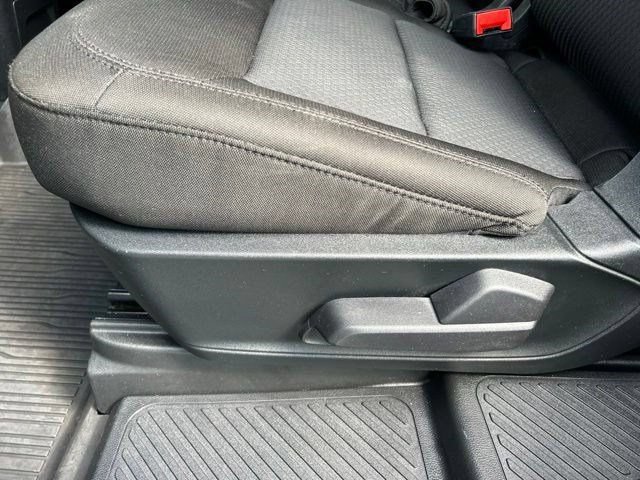 Used 2022 Ford Explorer XLT RWD image 38