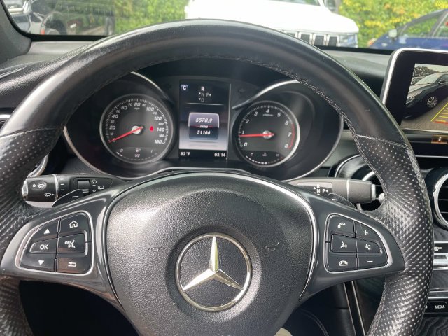 Used 2019 Mercedes-Benz GLC 300 4MATIC image 30
