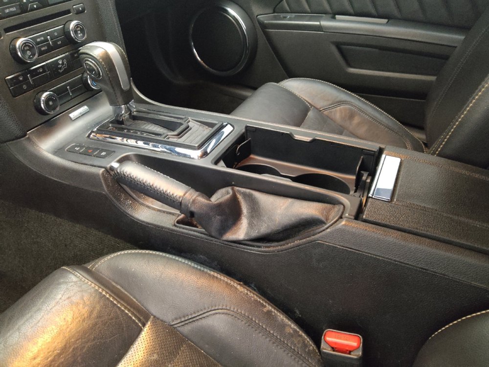 Used 2014 Ford Mustang Premium w/ Equipment Group 202A RWD image 26