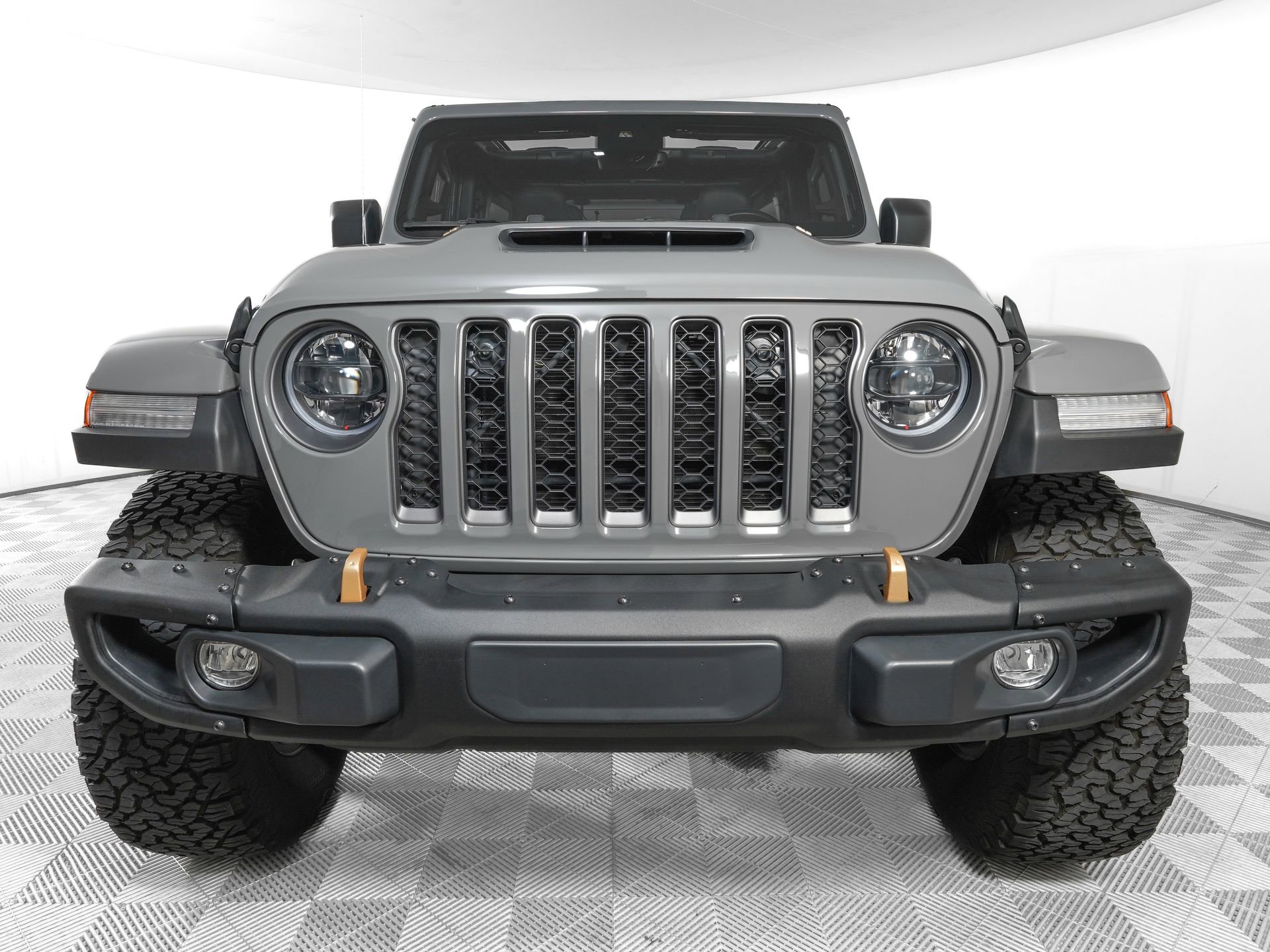 Used 2023 Jeep Wrangler Unlimited Rubicon 392 w/ Xtreme Recon 35" Tire Package AWD/4WD image 2