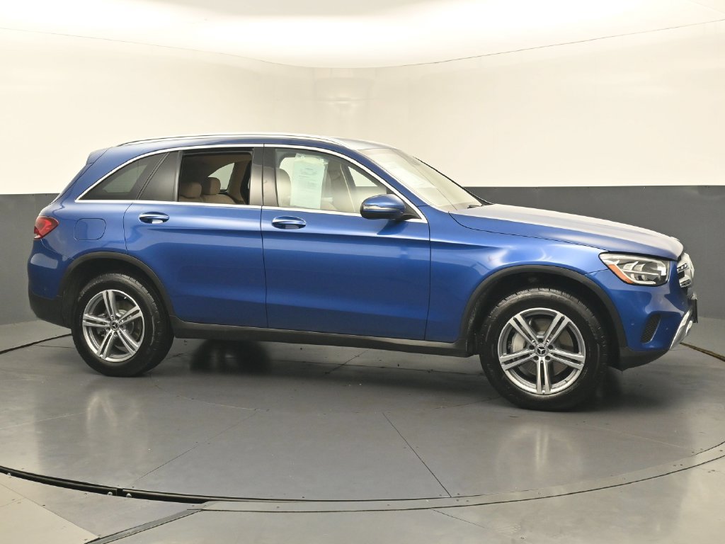 Used 2022 Mercedes-Benz GLC 300 w/ Premium Package Lite image 7