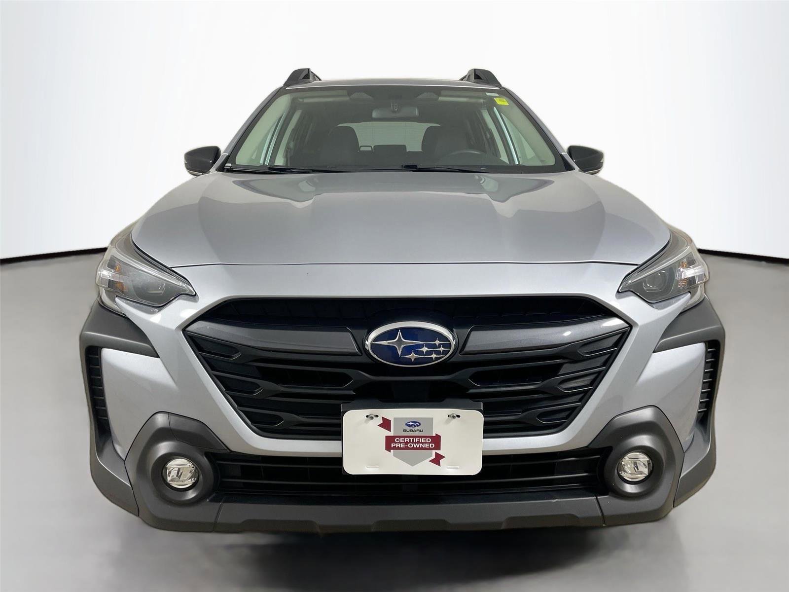 Used 2025 Subaru Outback Premium image 3