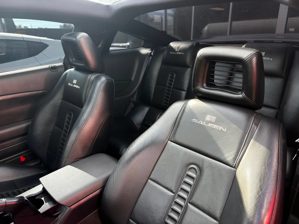 Used 2006 Ford Mustang GT RWD image 28