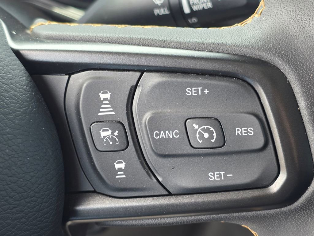 Used 2024 Jeep Gladiator Sport AWD/4WD image 18
