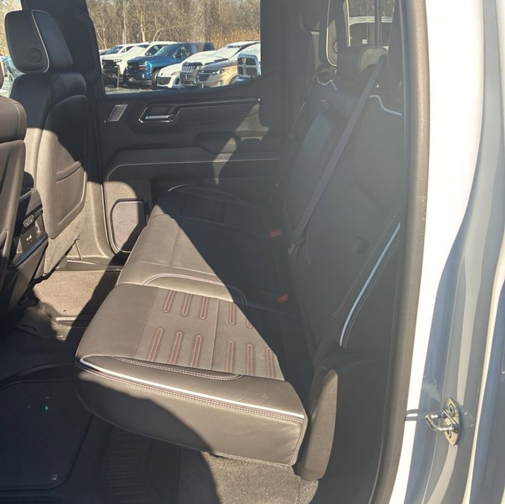 Used 2022 GMC Sierra 1500 AT4X image 6