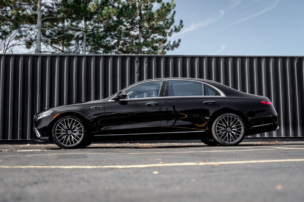 New 2027 Mercedes-Benz S 580 4MATIC Sedan image 4