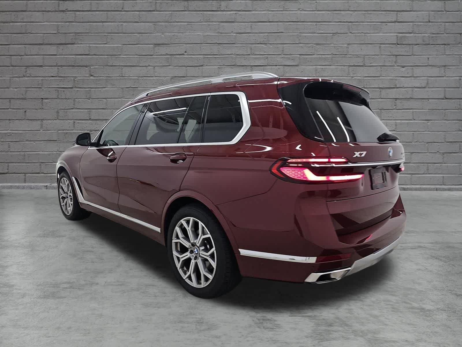 Used 2026 BMW X7 xDrive40i AWD/4WD image 7