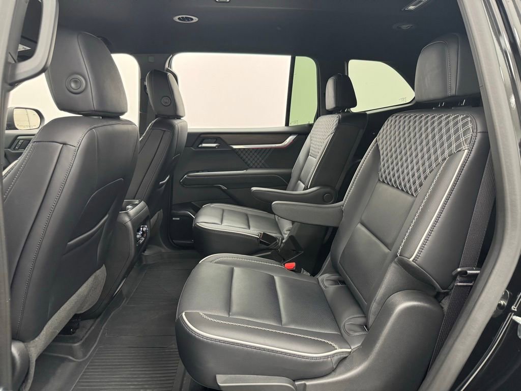 Used 2025 GMC Acadia Denali w/ LPO, Floor Liner Package image 43