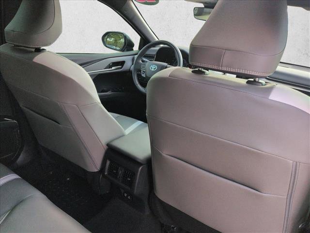 Used 2025 Toyota Camry SE image 21
