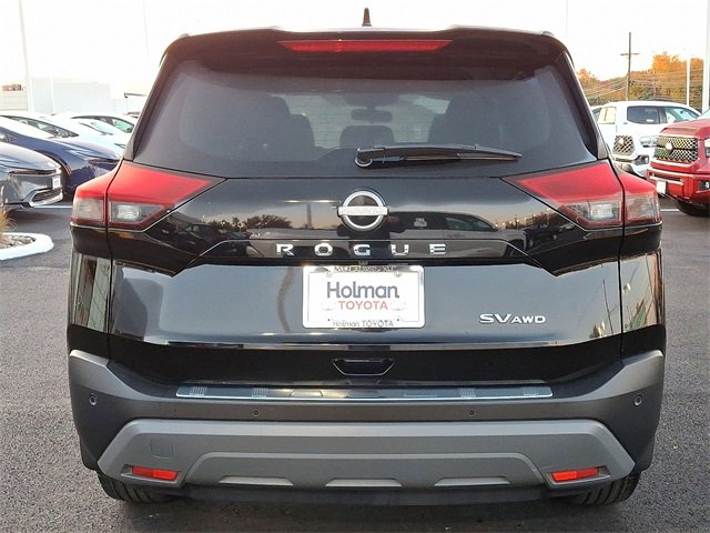 Used 2023 Nissan Rogue SV image 6