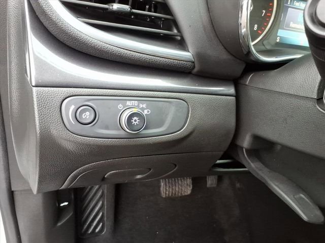 Used 2022 Buick Encore Preferred w/ Safety Package image 28