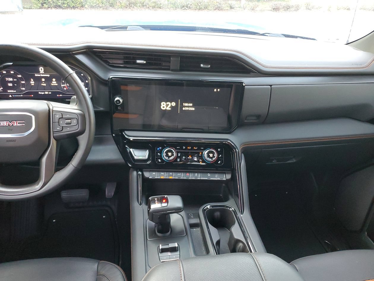 Used 2024 GMC Sierra 1500 AT4 w/ Technology Package AWD/4WD image 14