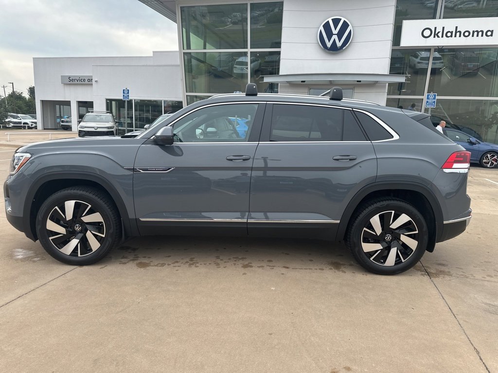 New 2025 Volkswagen Atlas Cross Sport SEL image 2