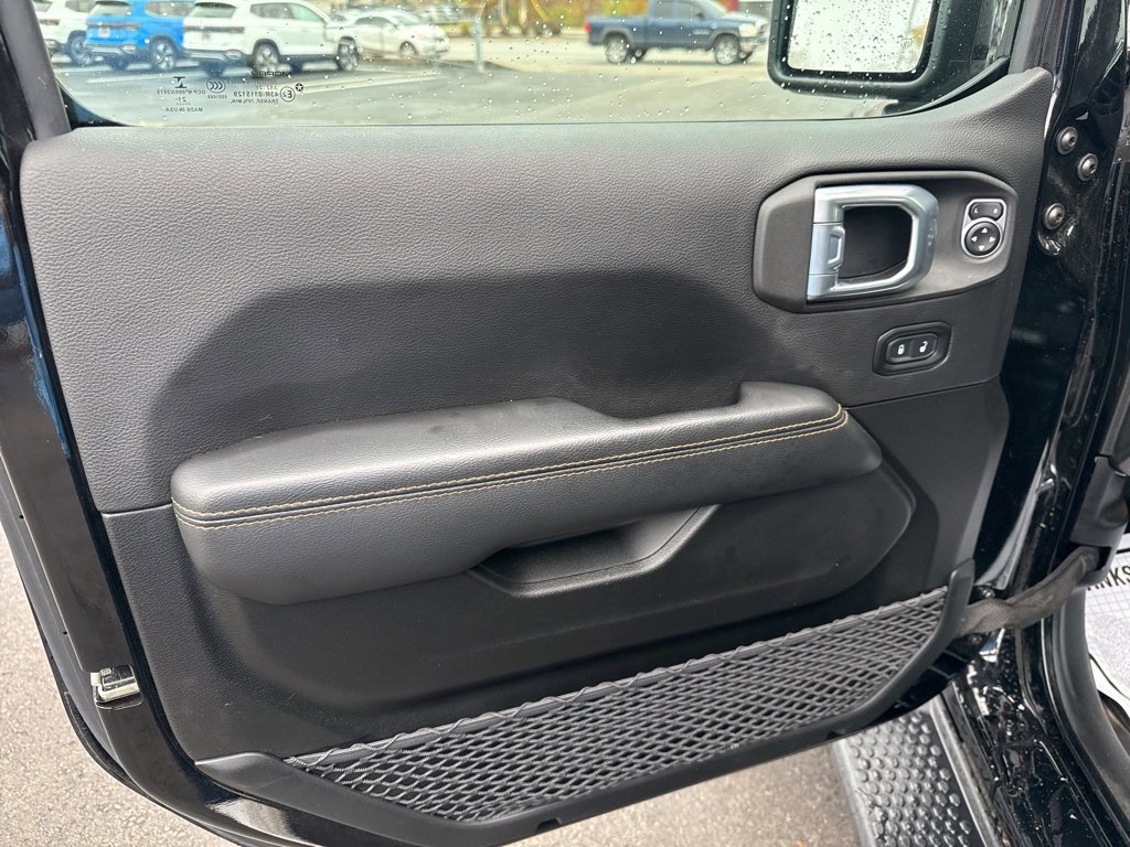 Used 2021 Jeep Wrangler Unlimited Sahara image 23