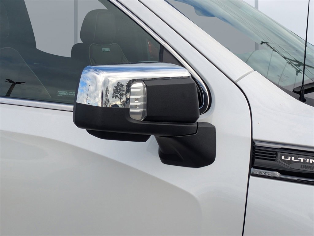 Used 2023 GMC Sierra 1500 Denali Ultimate image 11