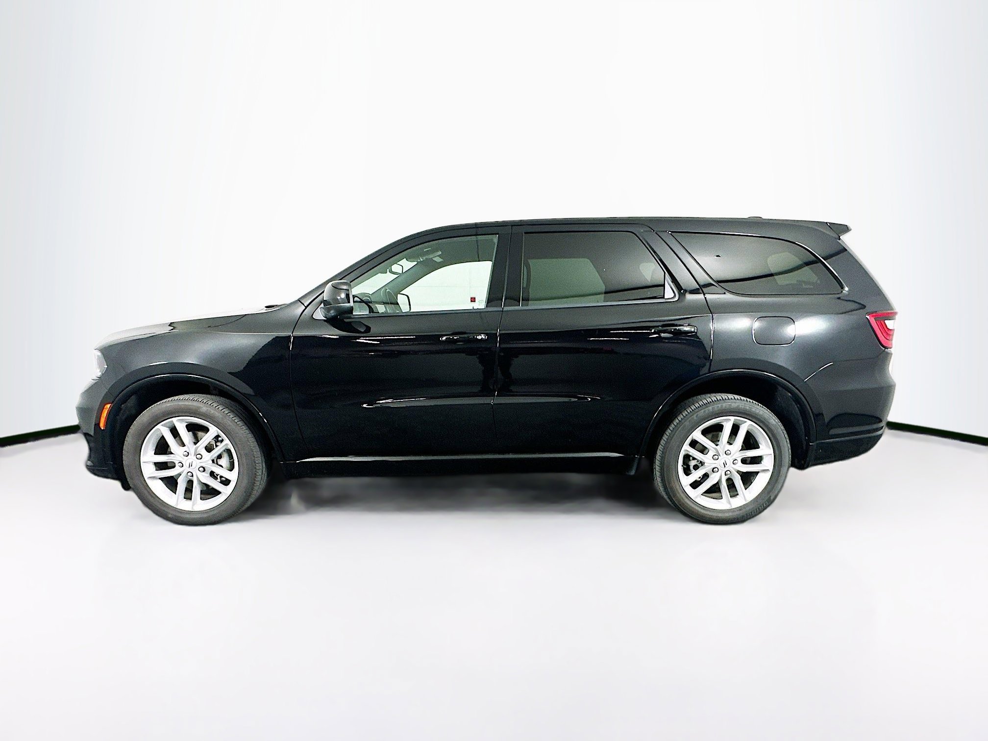 Used 2025 Dodge Durango GT AWD/4WD image 4