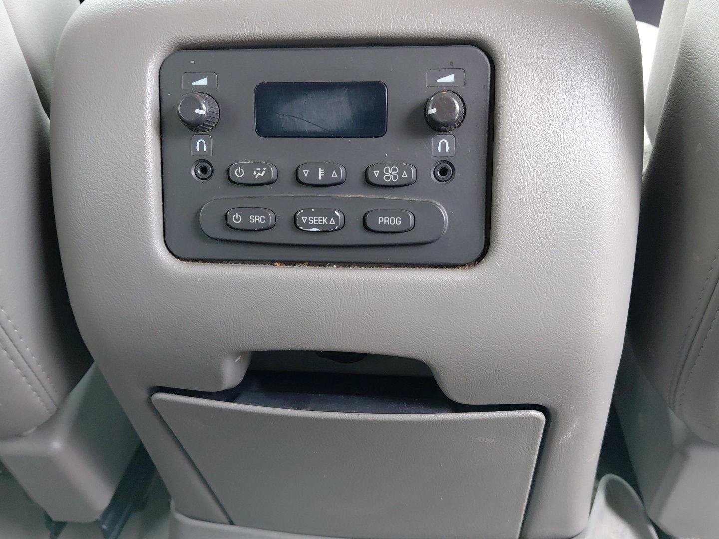 Used 2004 Chevrolet Suburban LT w/ Preferred Equipment Group AWD/4WD image 18