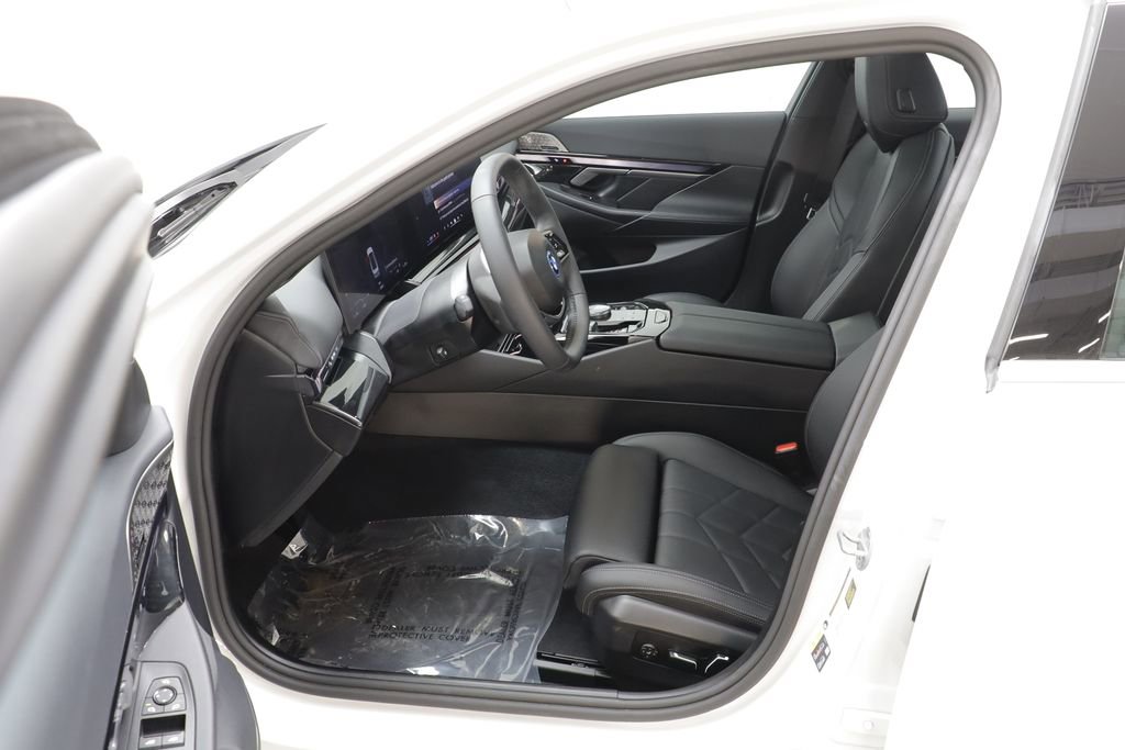 Certified 2025 BMW i5 xDrive40 w/ Premium Package AWD/4WD image 6