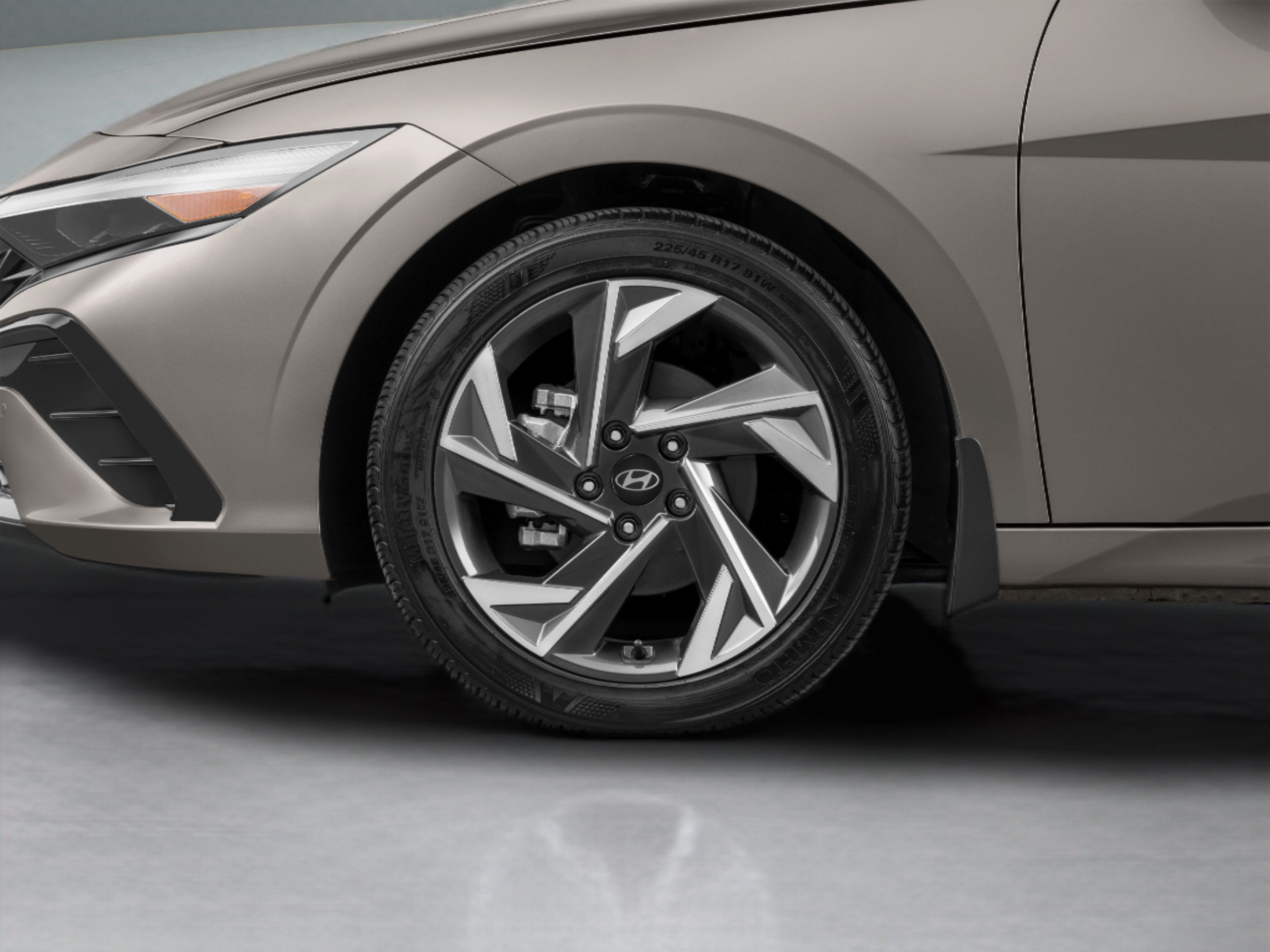 New 2026 Hyundai Elantra SEL Sport FWD image 40