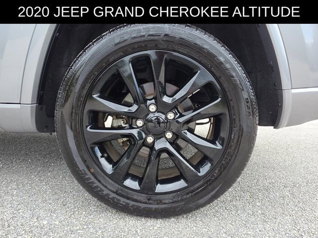 Used 2020 Jeep Grand Cherokee Altitude RWD image 16