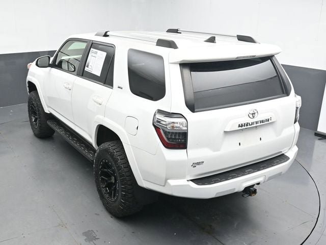 Used 2022 Toyota 4Runner SR5 AWD/4WD image 23