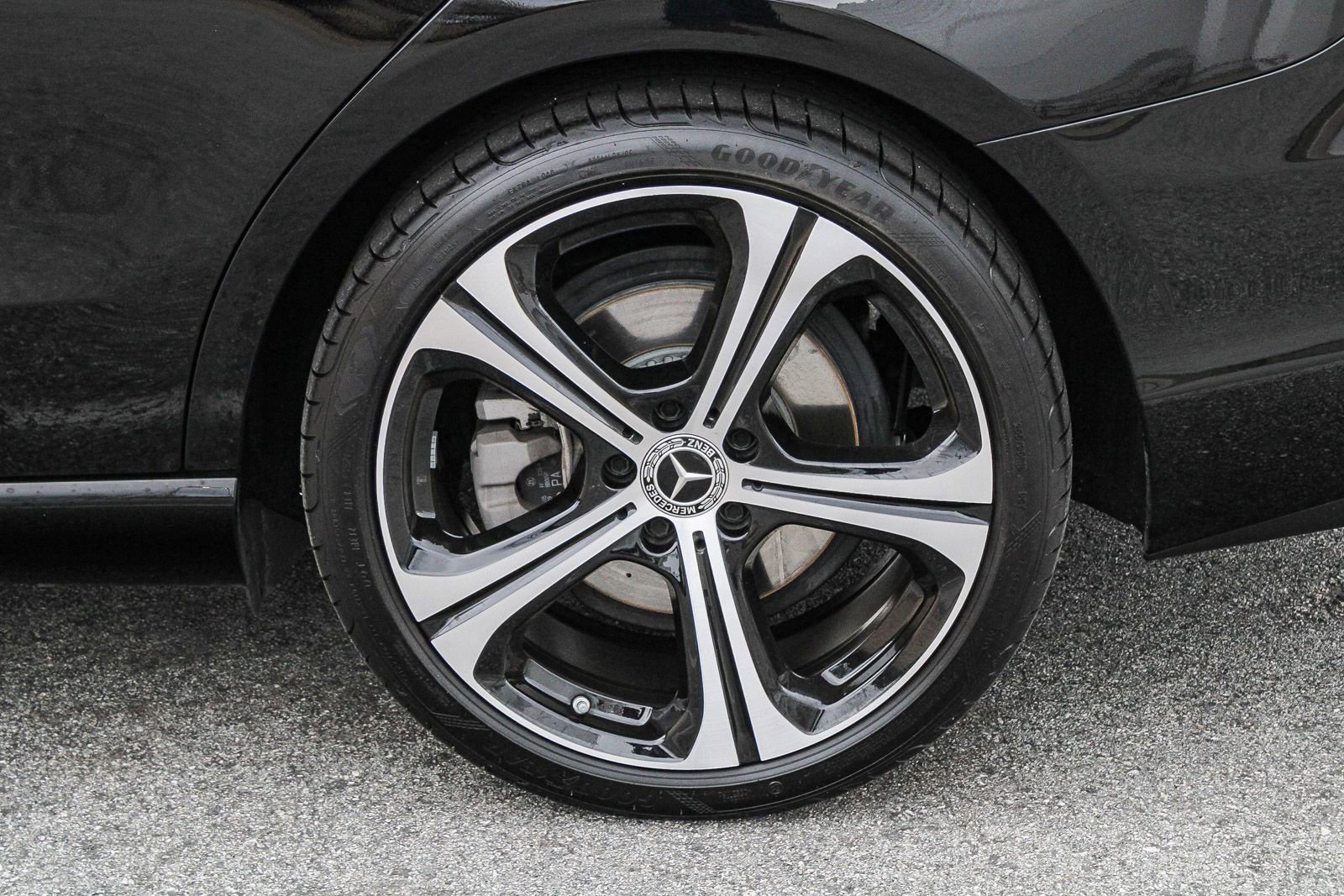 Certified 2025 Mercedes-Benz C 300 4MATIC Sedan image 11