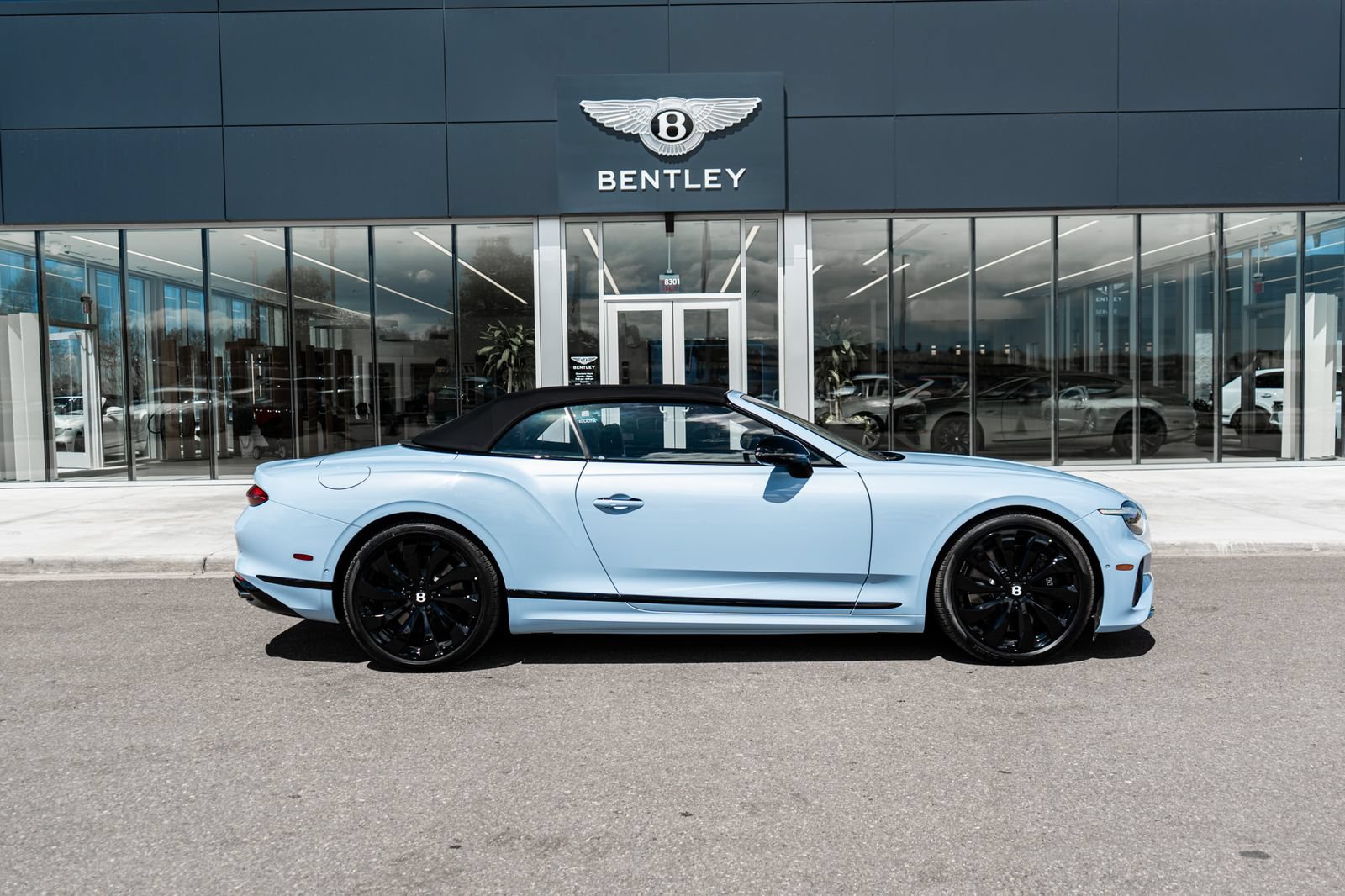 Certified 2026 Bentley Continental GTC AWD/4WD image 14