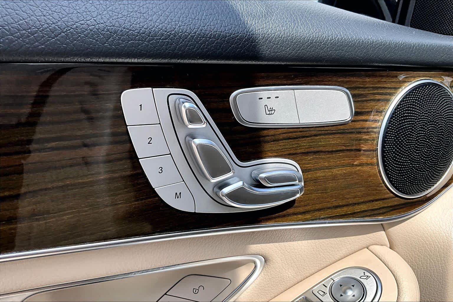 Used 2019 Mercedes-Benz GLC 300 image 35
