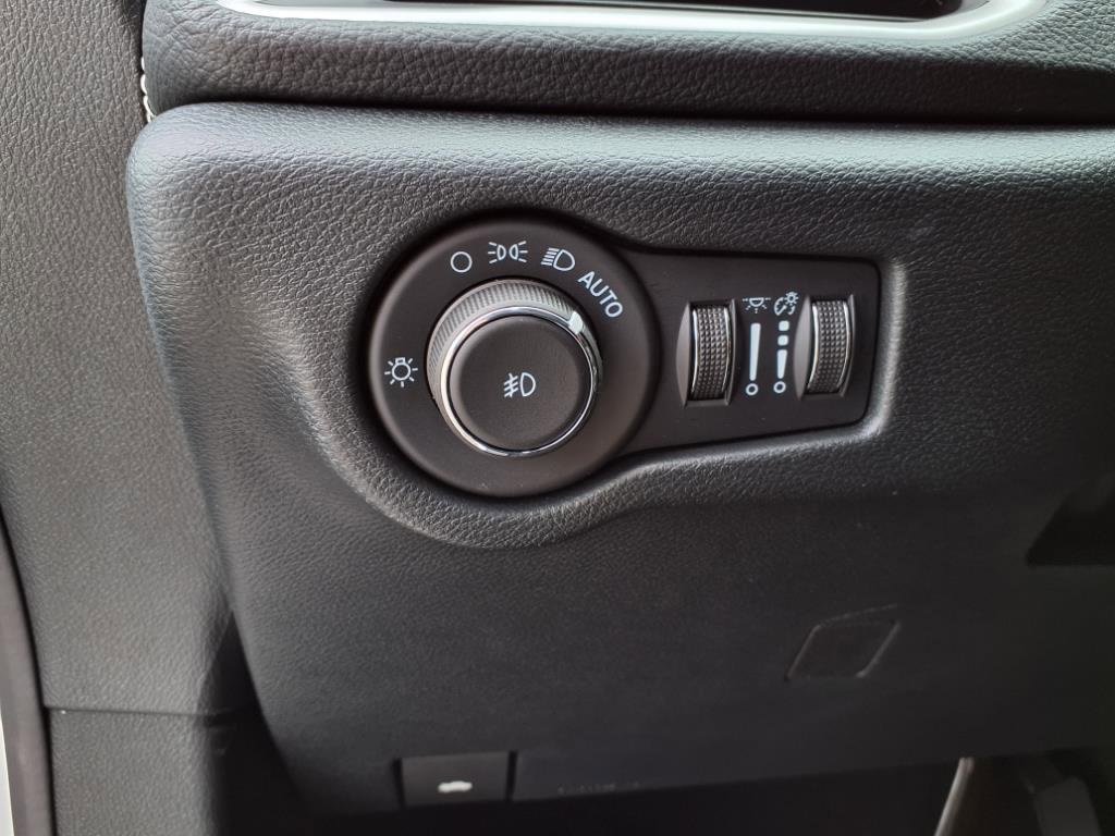 New 2026 Chrysler Pacifica Select image 26