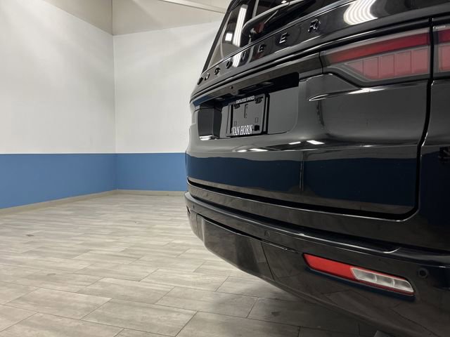 Used 2024 Jeep Wagoneer Series II image 37