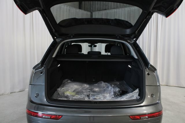 Used 2023 Audi Q5 2.0T Premium w/ Convenience Package AWD/4WD image 32