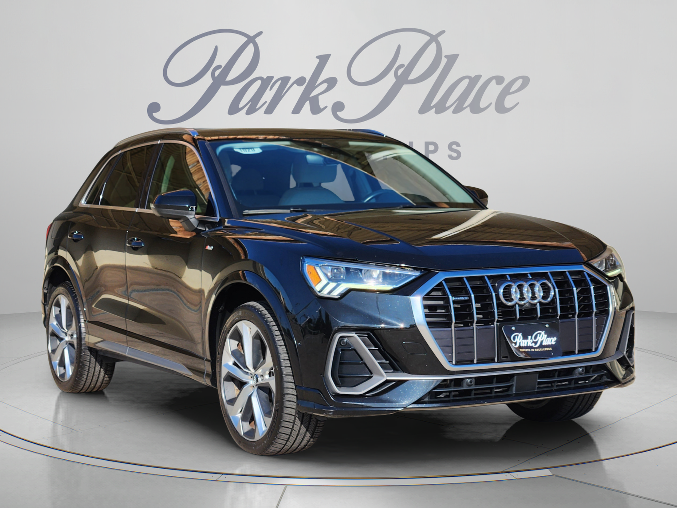 Used 2021 Audi Q3 2.0T Premium Plus w/ Premium Plus Package AWD/4WD image 8