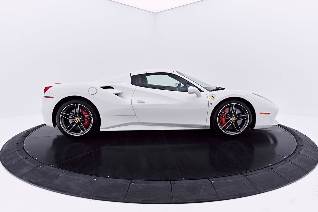 Used 2019 Ferrari 488 Spider RWD image 17
