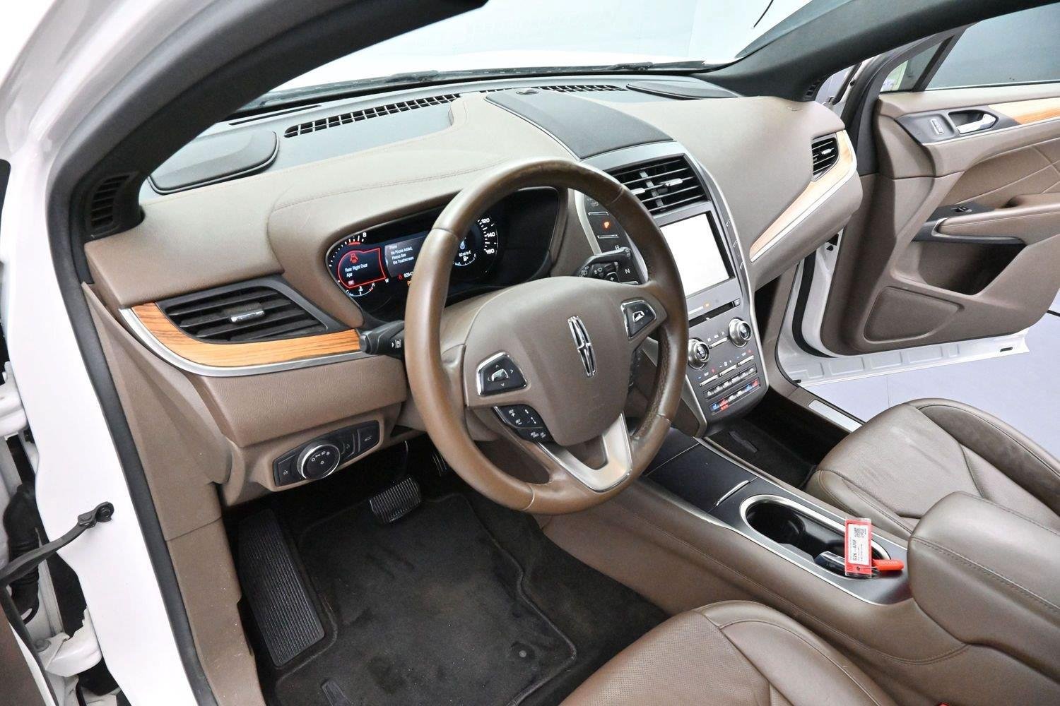 Used 2015 Lincoln MKC FWD w/ Equipment Group 102A Reserve image 13