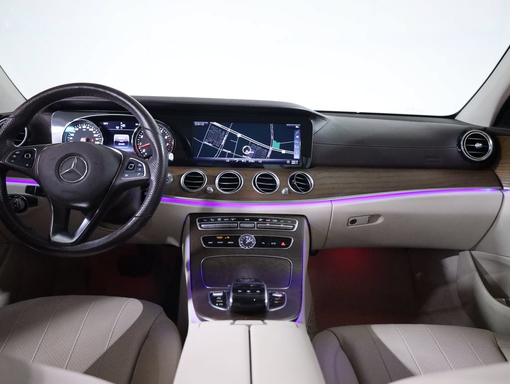 Certified 2018 Mercedes-Benz E 400 4MATIC Sedan image 44