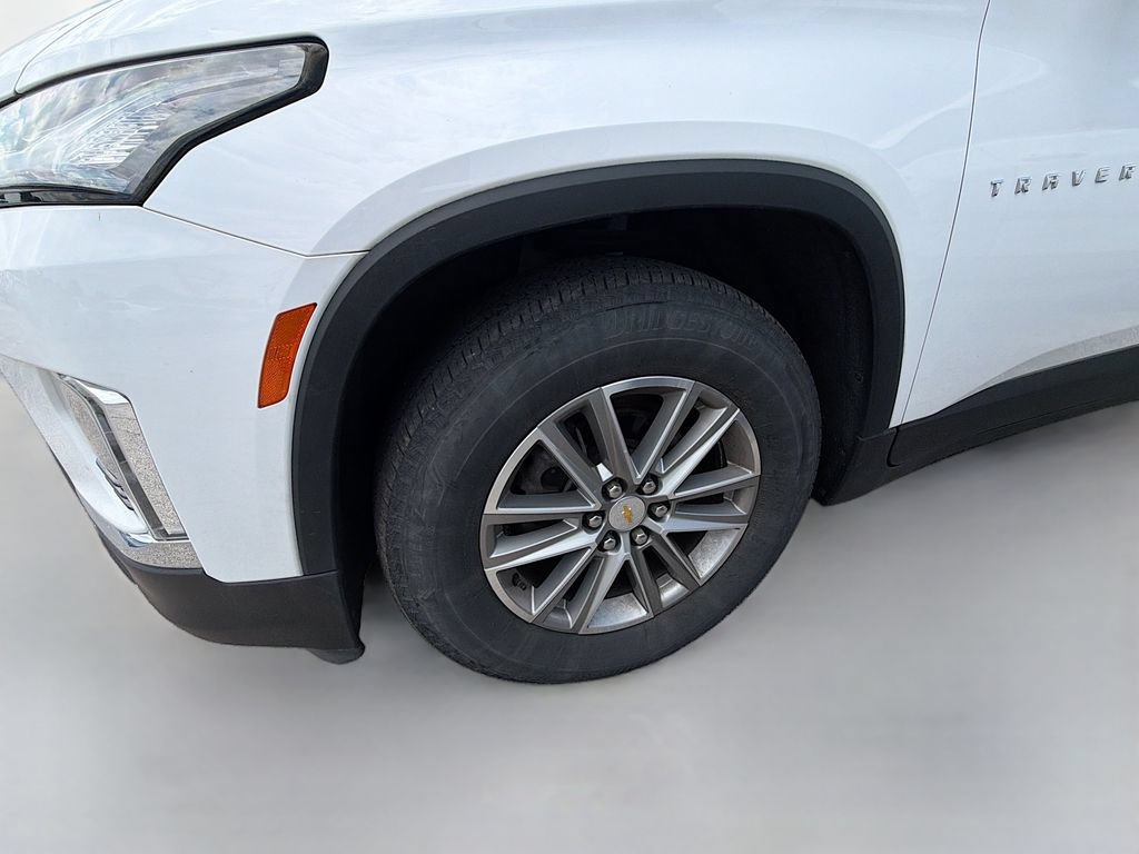 Used 2023 Chevrolet Traverse LT AWD/4WD image 7