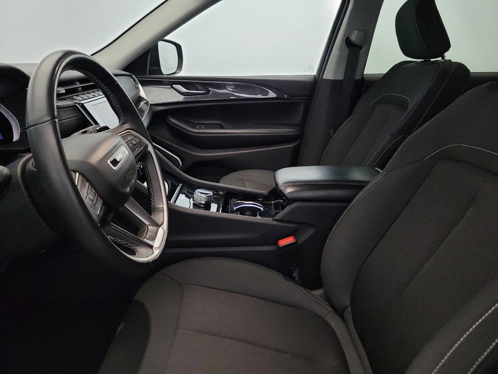 Used 2022 Jeep Grand Cherokee L Laredo w/ Luxury Tech Group I AWD/4WD image 17