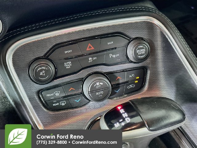 Used 2015 Dodge Challenger R/T Plus RWD image 19