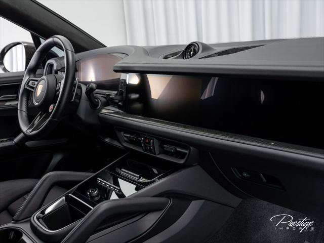 Used 2024 Porsche Cayenne Turbo GT AWD/4WD image 45