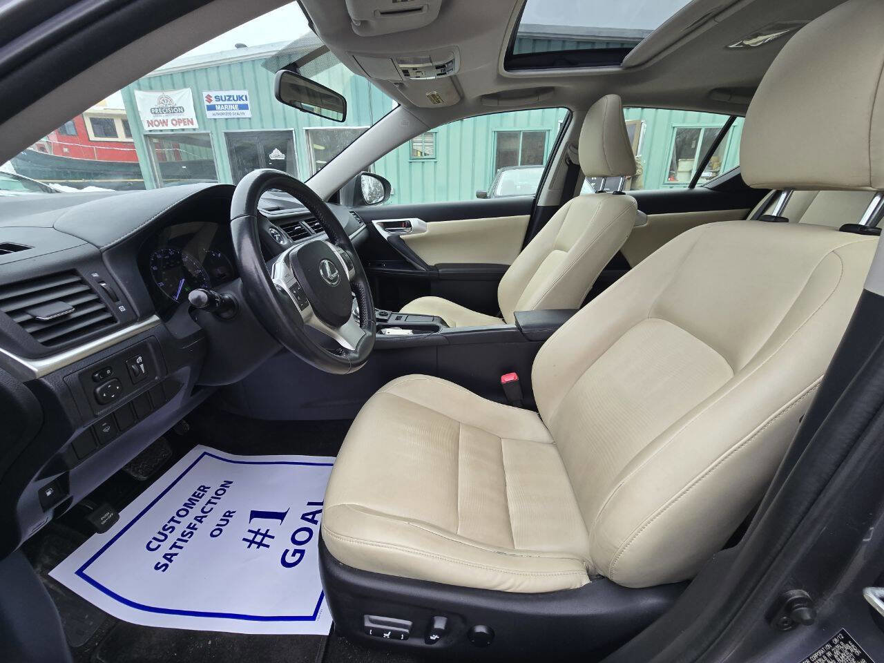 Used 2012 Lexus CT 200h Premium image 15