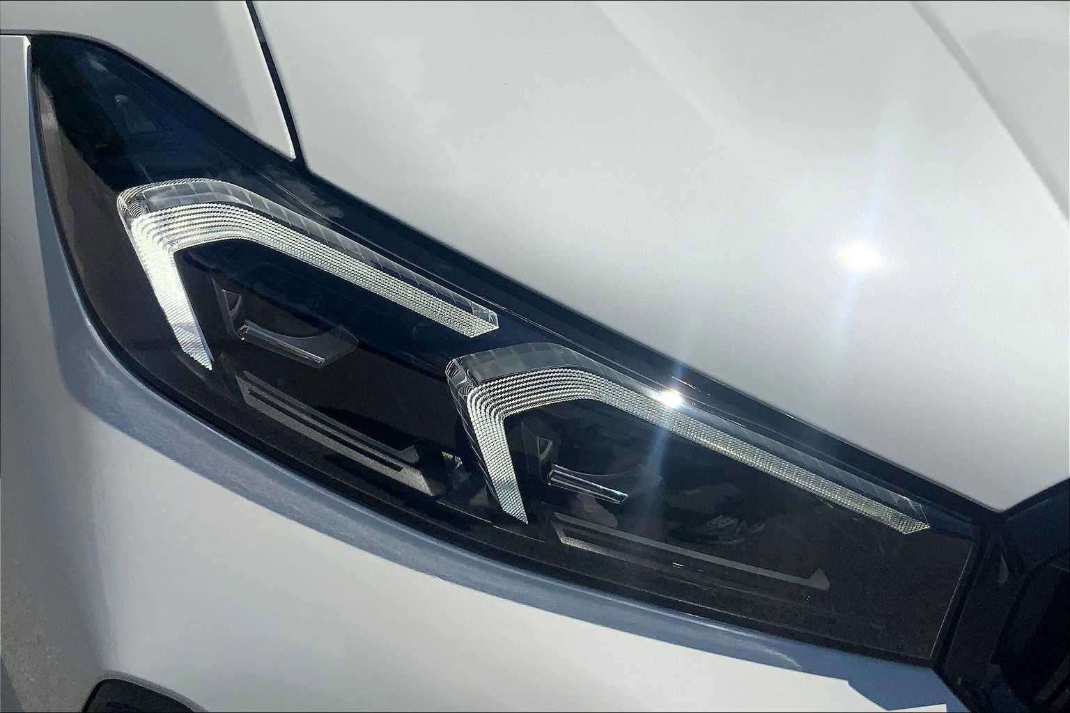 New 2025 BMW 330i xDrive Sedan w/ M Sport Package image 13