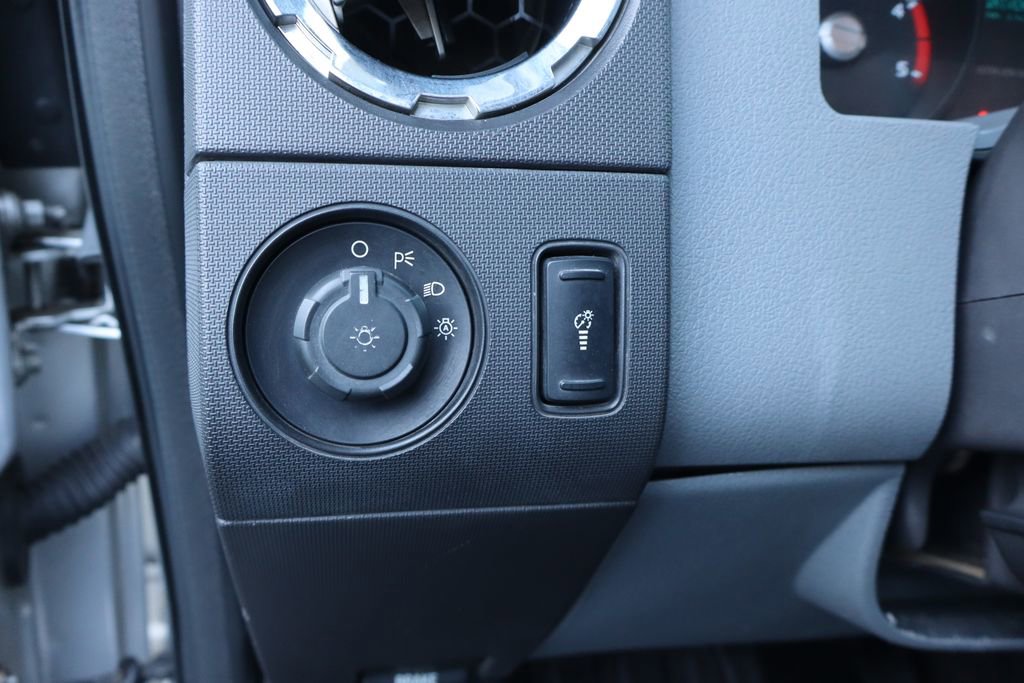 Used 2012 Ford F450 XLT w/ XLT Interior Pkg AWD/4WD image 15