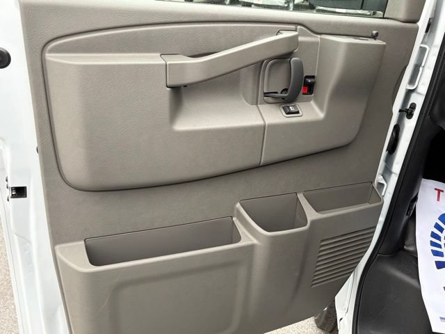 New 2026 Chevrolet Express 2500 w/ Driver Convenience Package RWD image 9