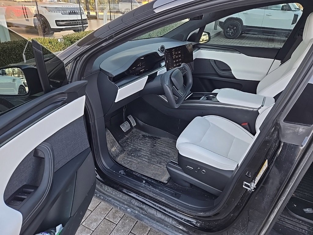 Used 2026 Tesla Model X Plaid image 15