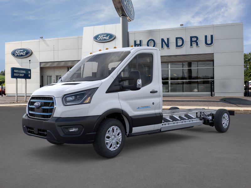 New 2025 Ford E-Transit RWD image 1